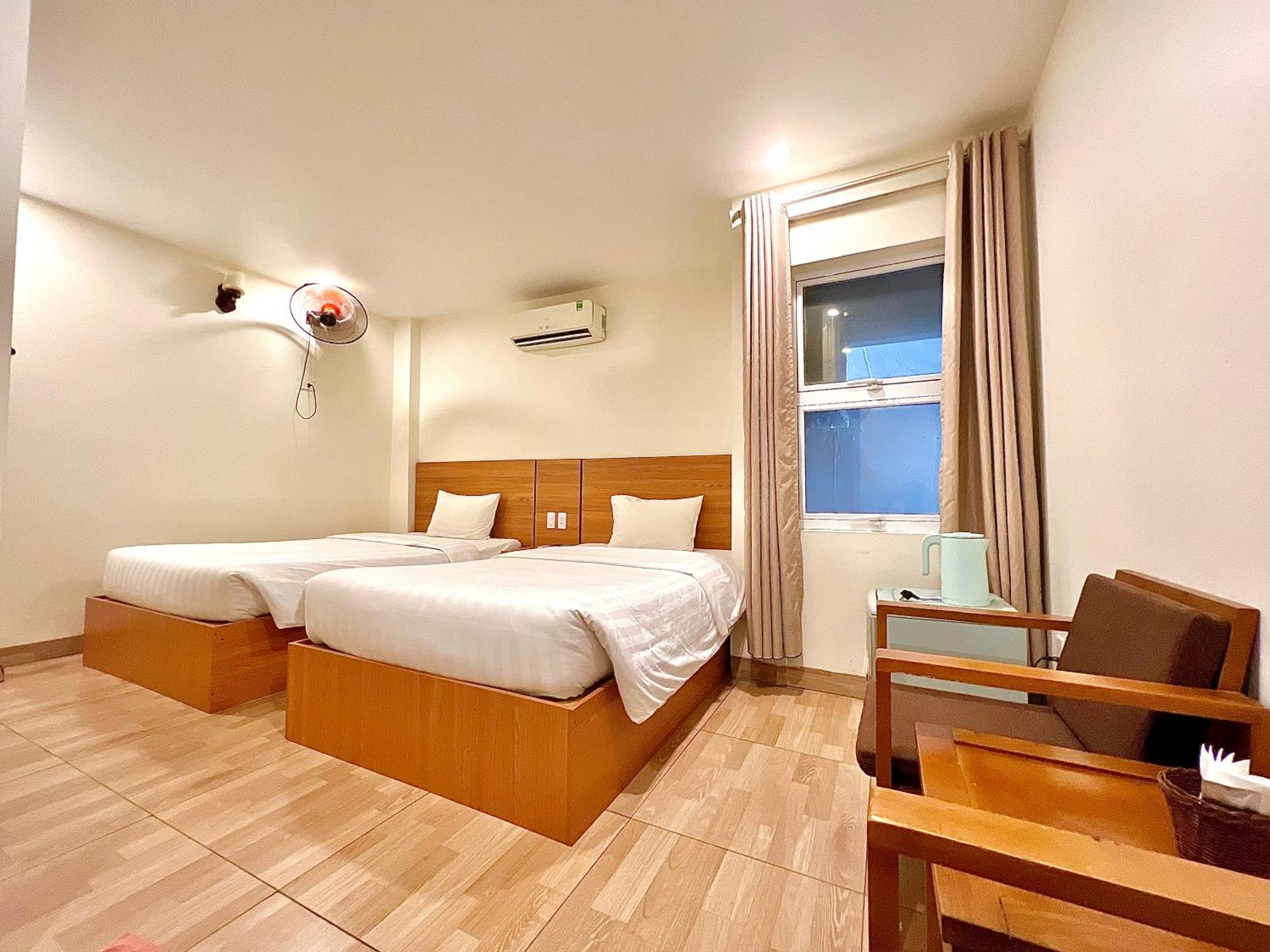 Dragon Airport Hotel Noi Bai Exterior photo