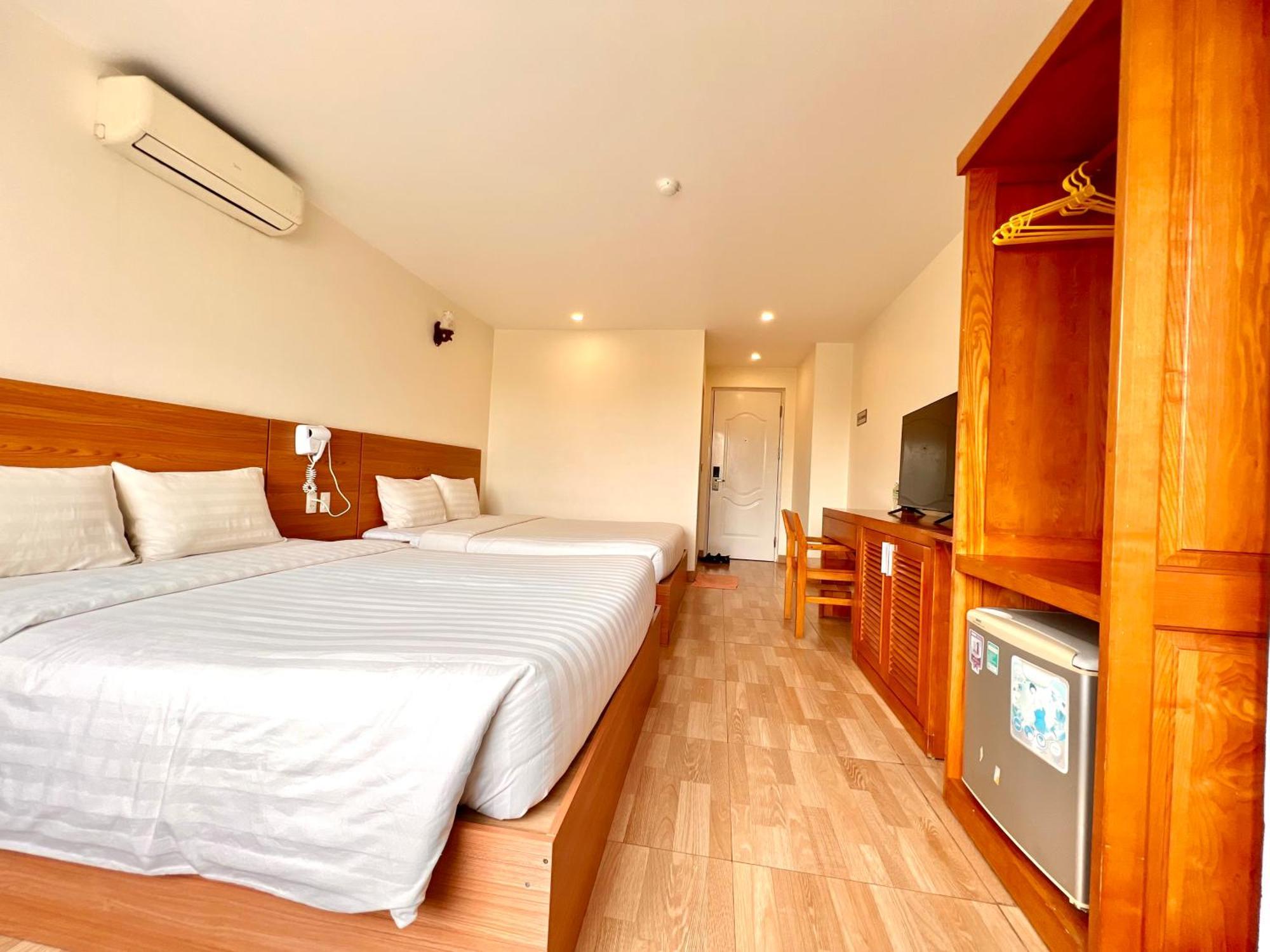 Dragon Airport Hotel Noi Bai Exterior photo