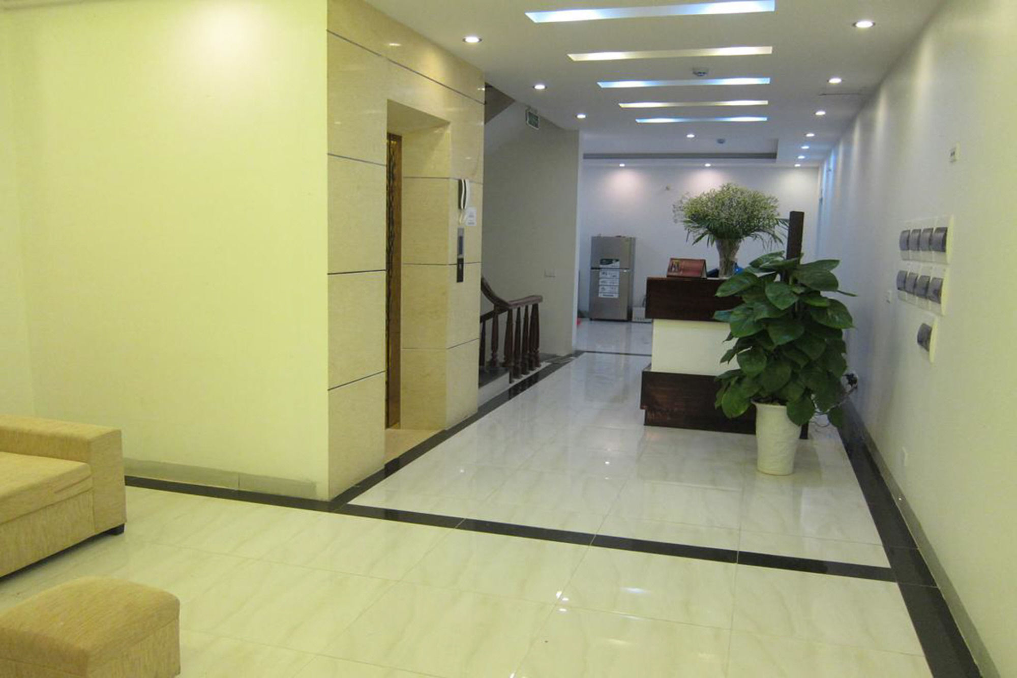 Dragon Airport Hotel Noi Bai Exterior photo