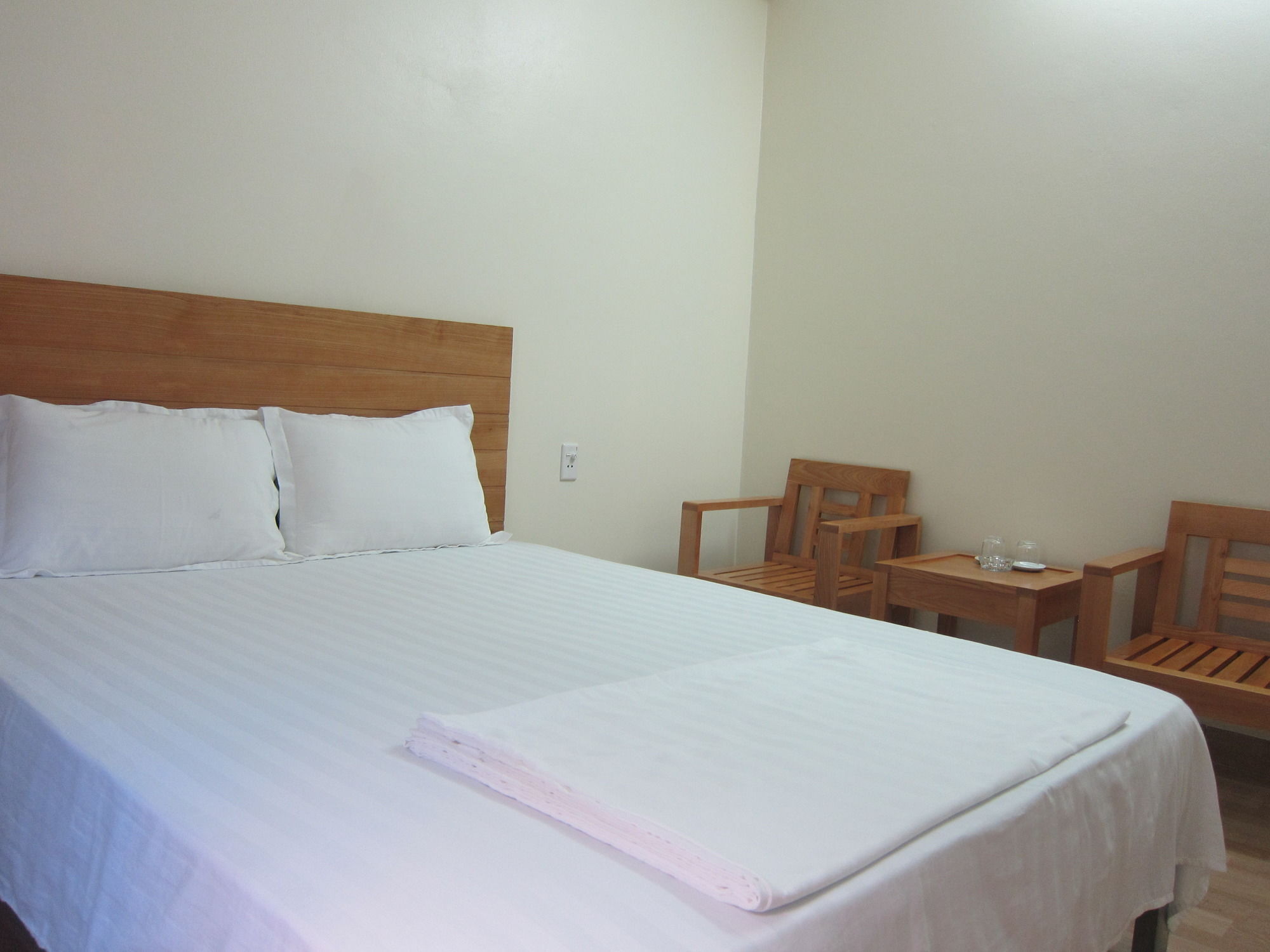 Dragon Airport Hotel Noi Bai Exterior photo